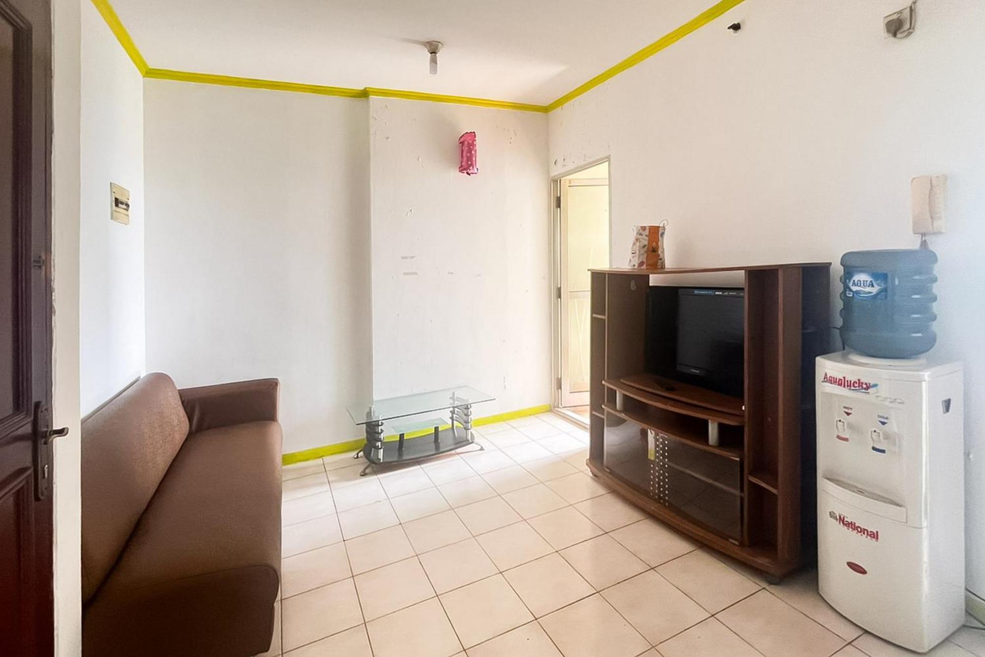 Redliving Mediterania Gajah Mada - S'room Tower A * Jakarta